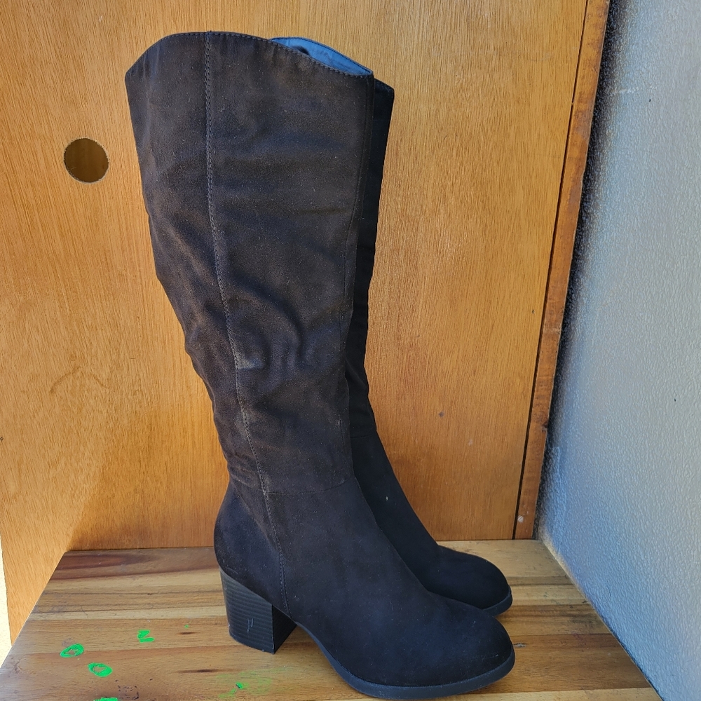 Old Navy Tall Sued Boot Black Jack Size 8